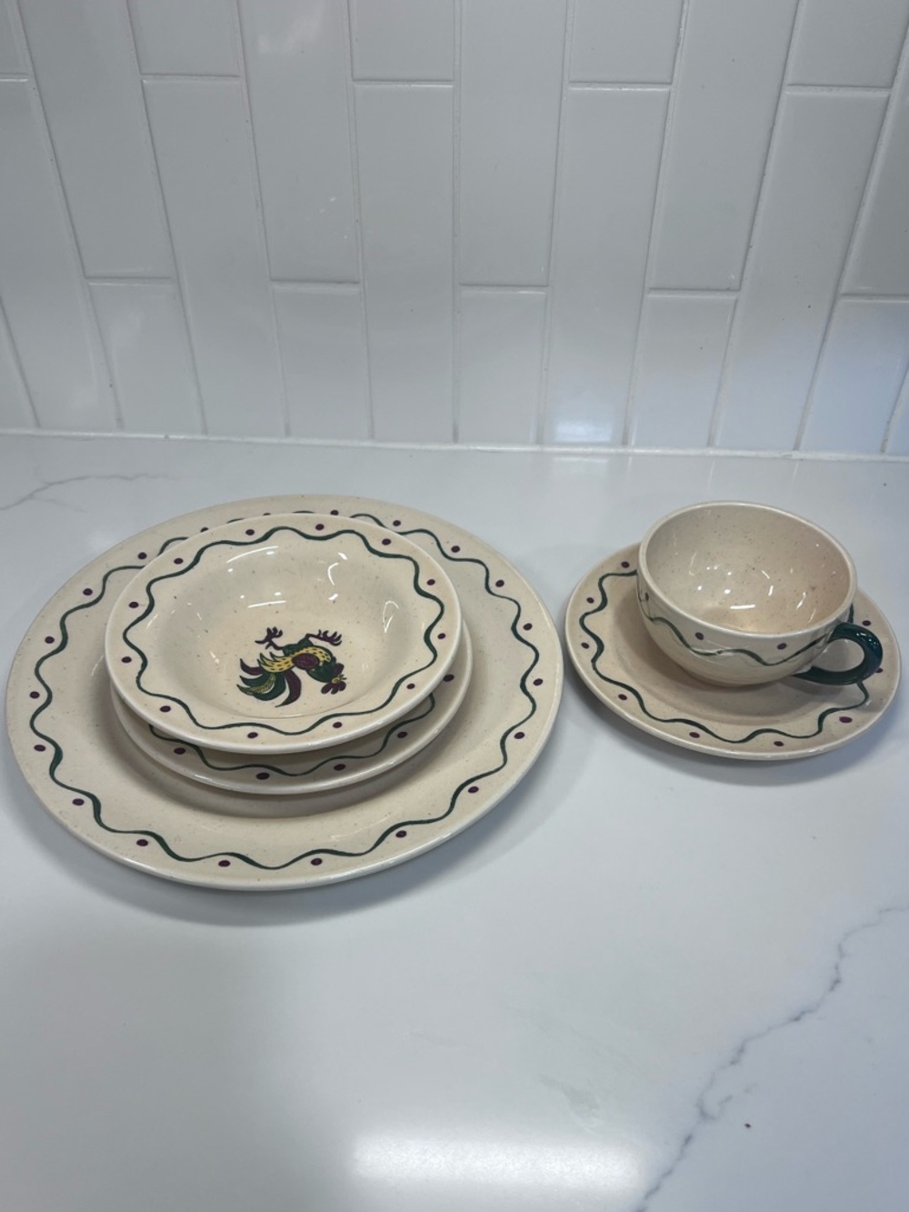 Metlox Poppytrail California Provincial Green Rooster Dinnerware Set